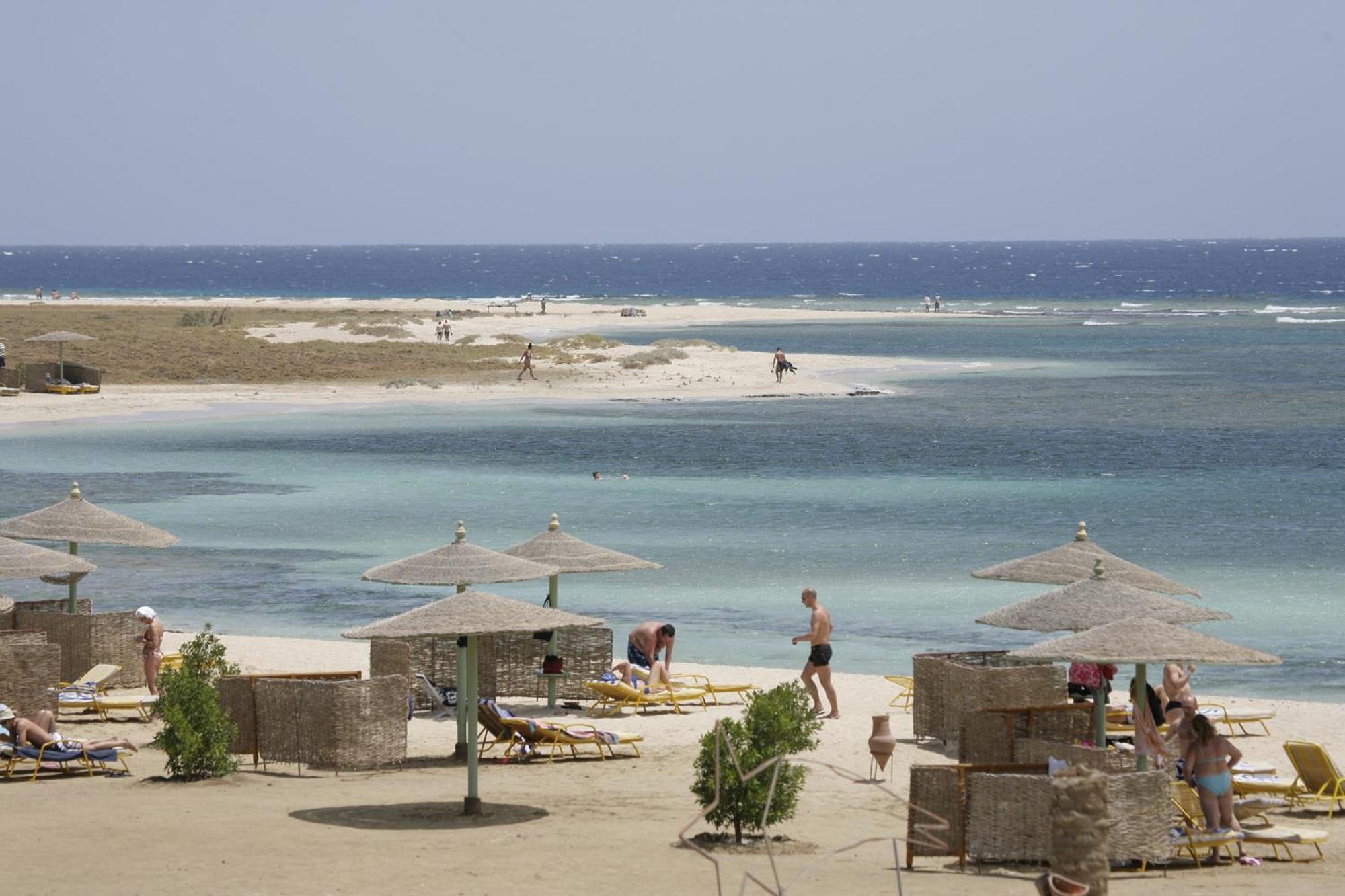 Shams Alam Beach Resort Abū Ghuşūn Exteriör bild